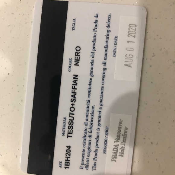 Authentic prada nylon 2005 re-edition bag - Picture 8 of 11